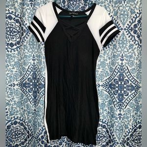 Derek Heart Womens Medium Sporty Dress Criss Cross Front Anove Knee Dress NWOT